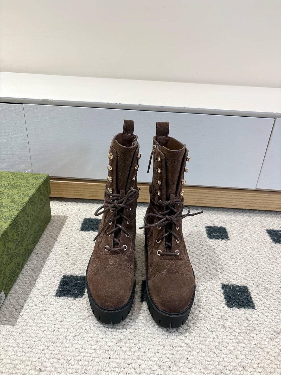 005 Boots